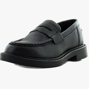 216. Women’s Black Leather Waterproof Loafers Size 9.5 NEW